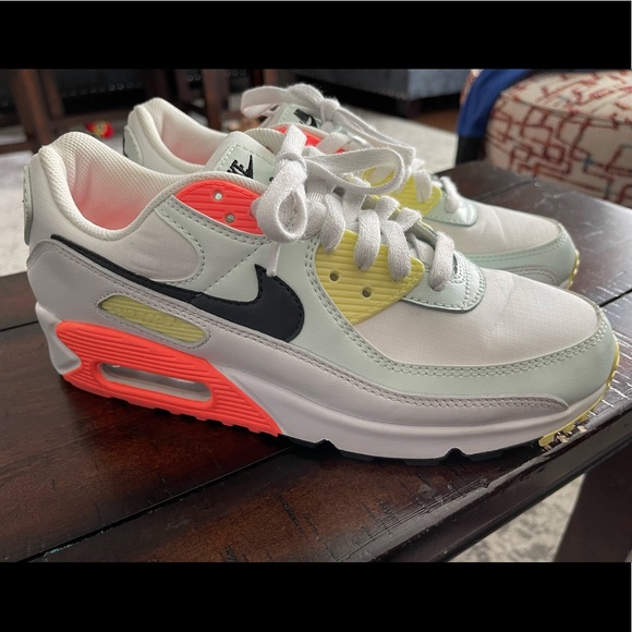 Nike | Shoes | 220 Womens Air Max 90 